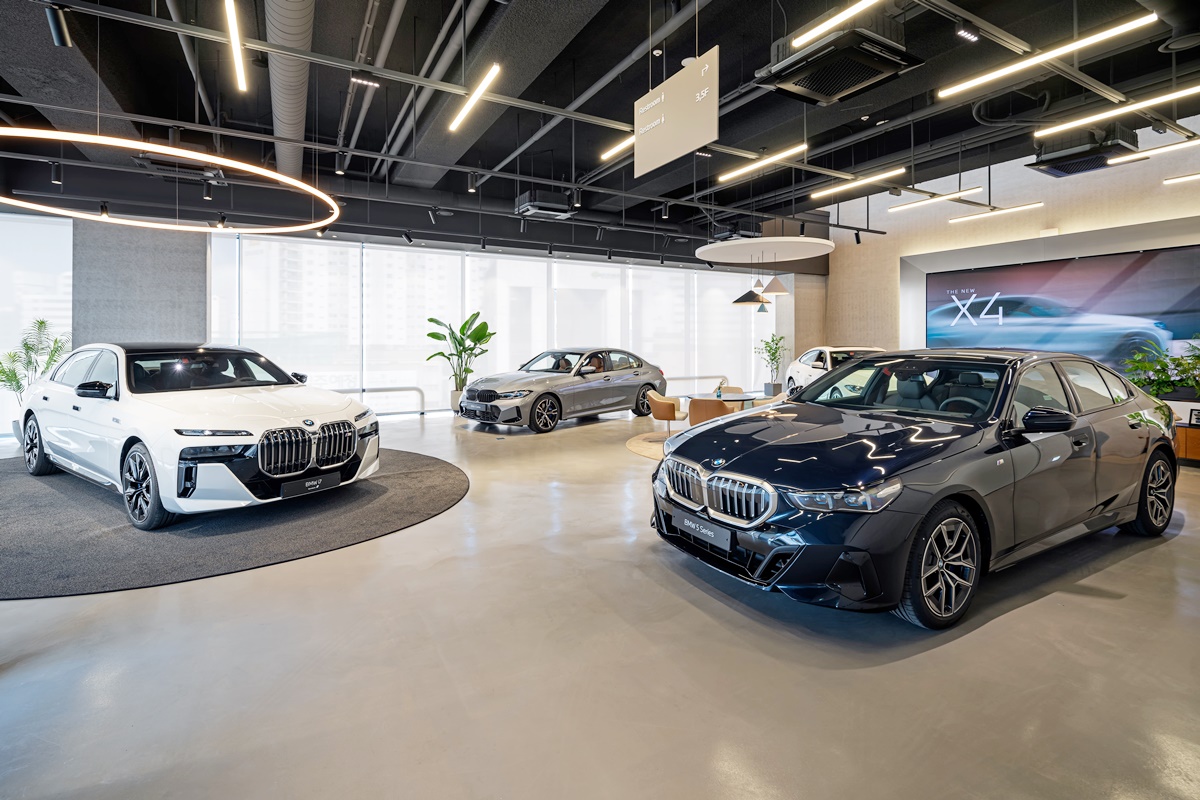'규모 실화야?' BMW 바바리안 모터스, 금천 전시장 확장 이전 오픈