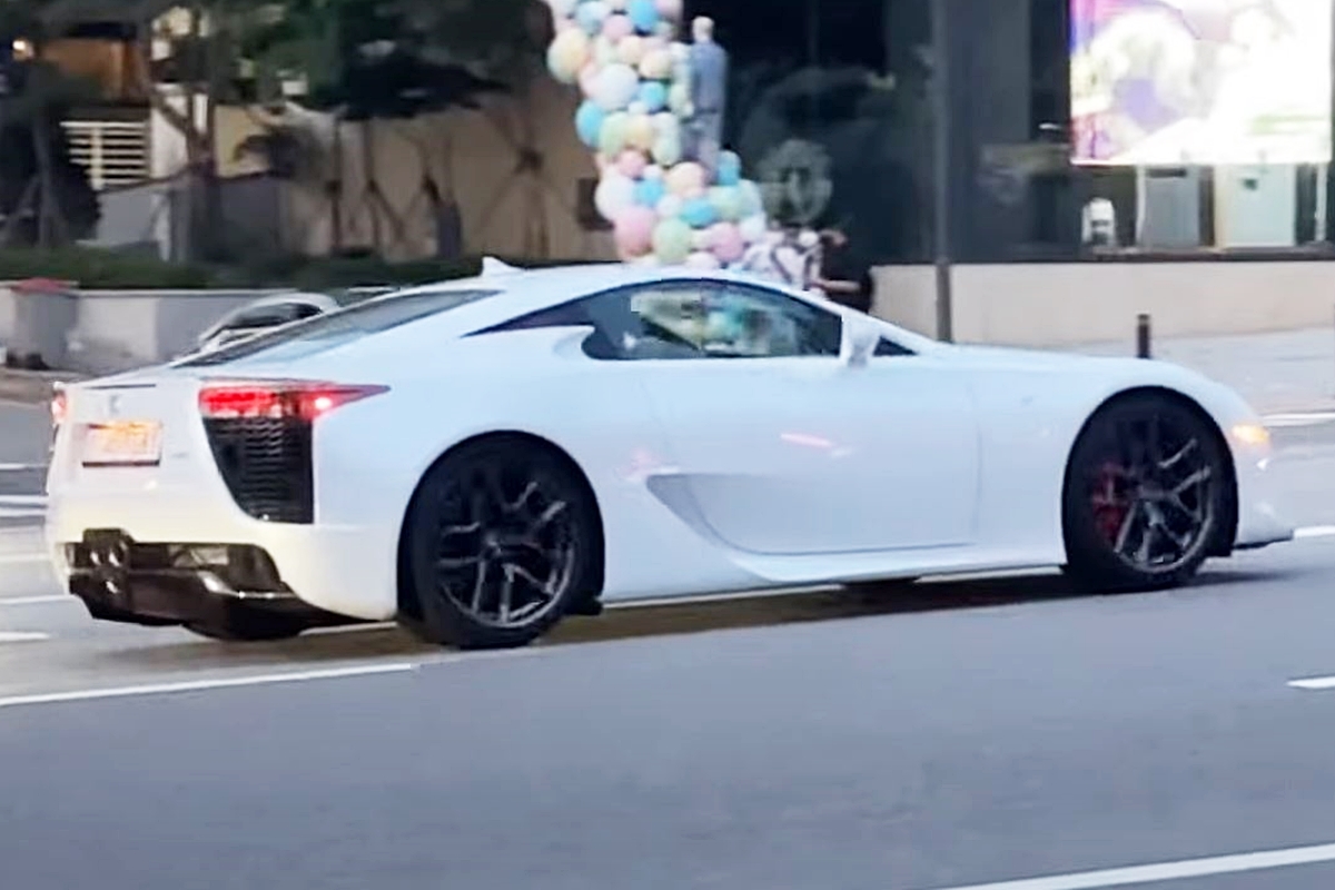 사진 출처 = 유튜브 '슈퍼카 채널 Supercars_Channel_1'