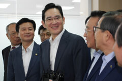 "재벌 총수가 왜 여기서?" 뜻밖의 행보 포착된 회장님