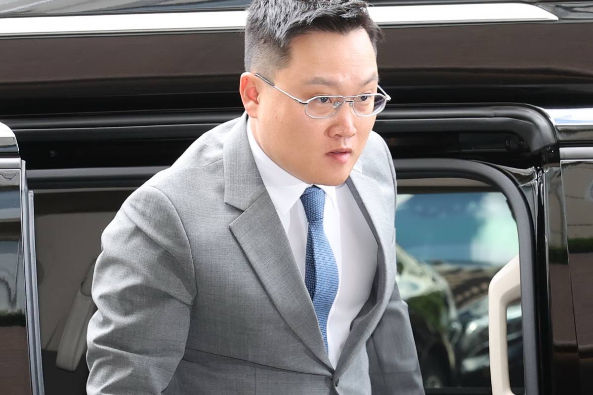 스타벅스 논란에 '불똥' 튄 무신사...반응 완전히 다른 이유